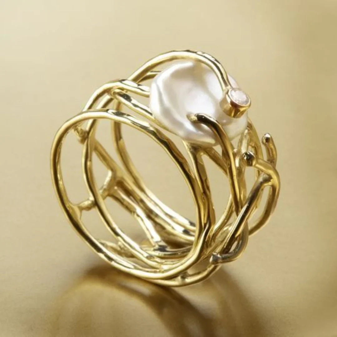 Jessica | Thin Gold and Pearl Ring