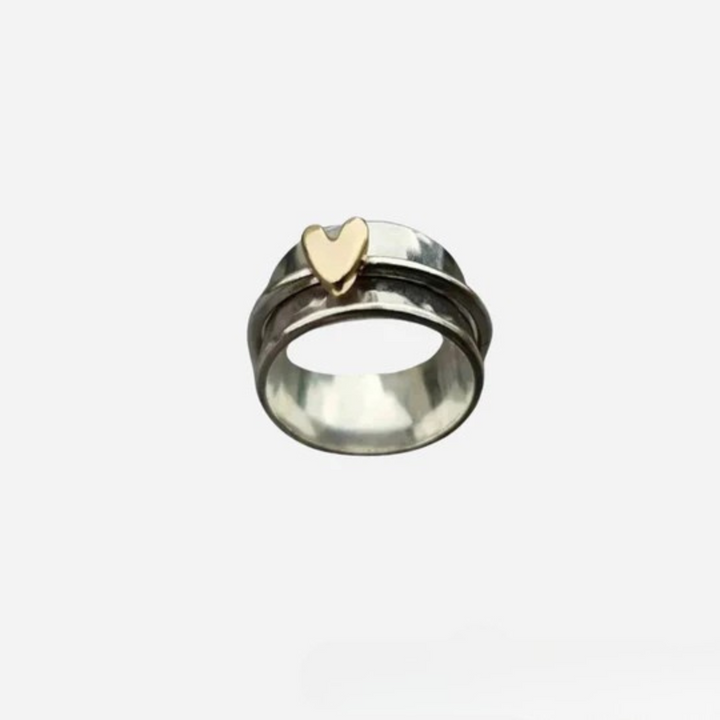 Melody | Silver Ring With a Golden Heart