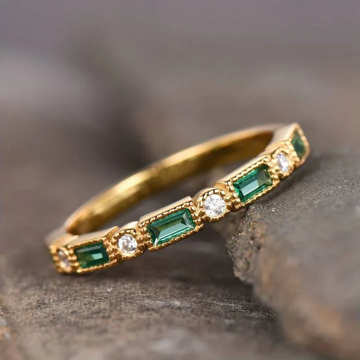 Alexia | Gold Ring with Green Zircon Inlay